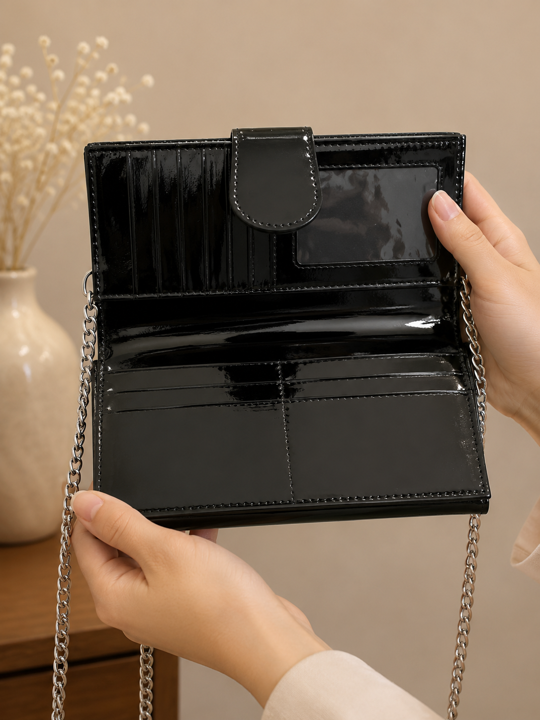 FOCUS Leather Flap Clutch with Detachable Chain